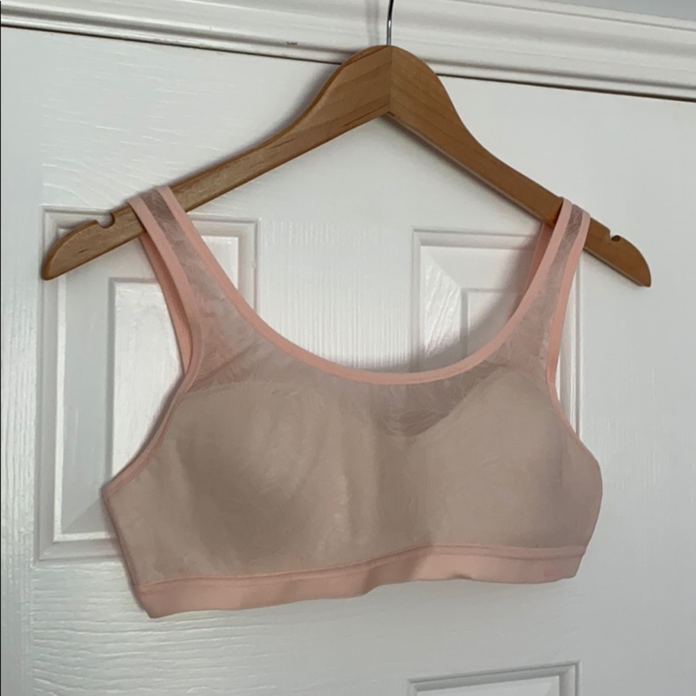 Lululemon Shadow Mesh Bra